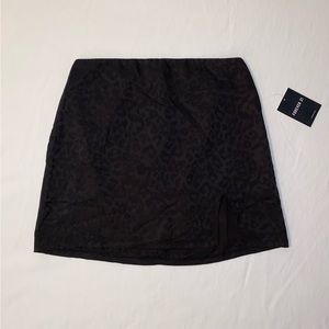 FOREVER 21 black cheetah satin mini skirt